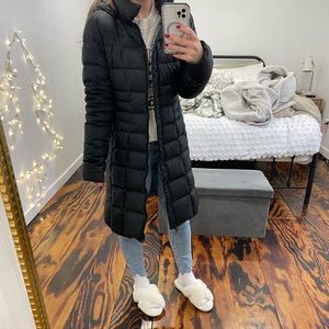 Black Northface Puffer Jacket Women’s